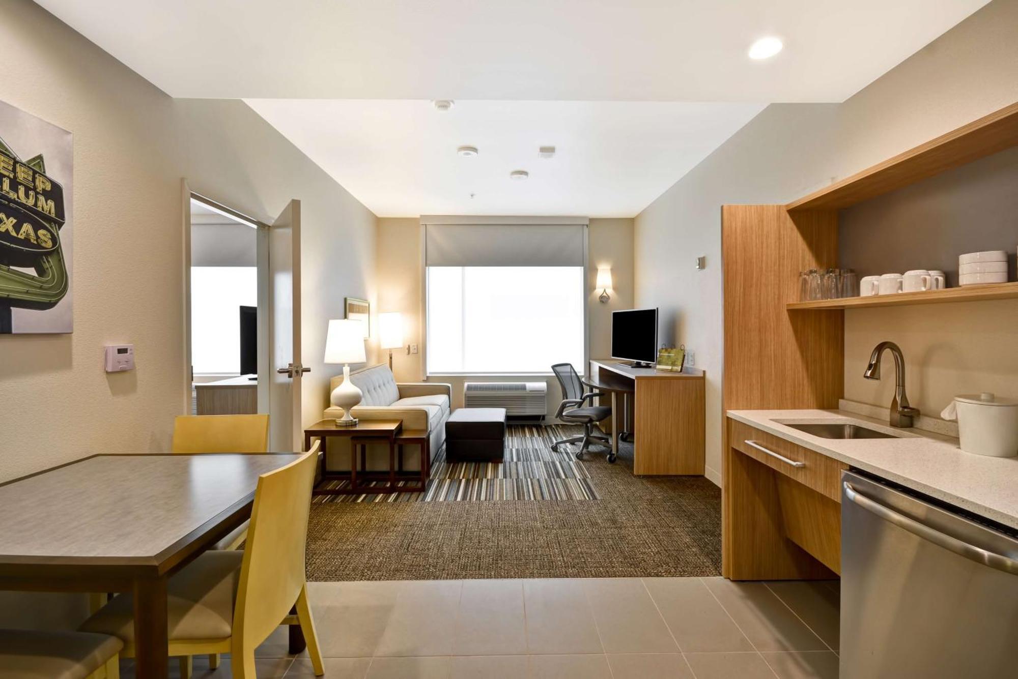 Home2 Suites By Hilton Dallas Downtown At Baylor Scott & White Экстерьер фото