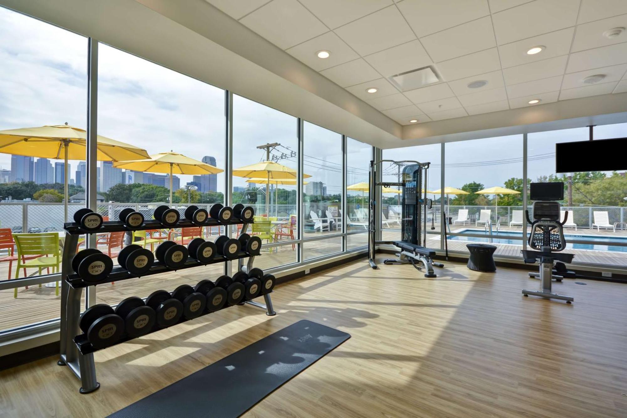 Home2 Suites By Hilton Dallas Downtown At Baylor Scott & White Экстерьер фото